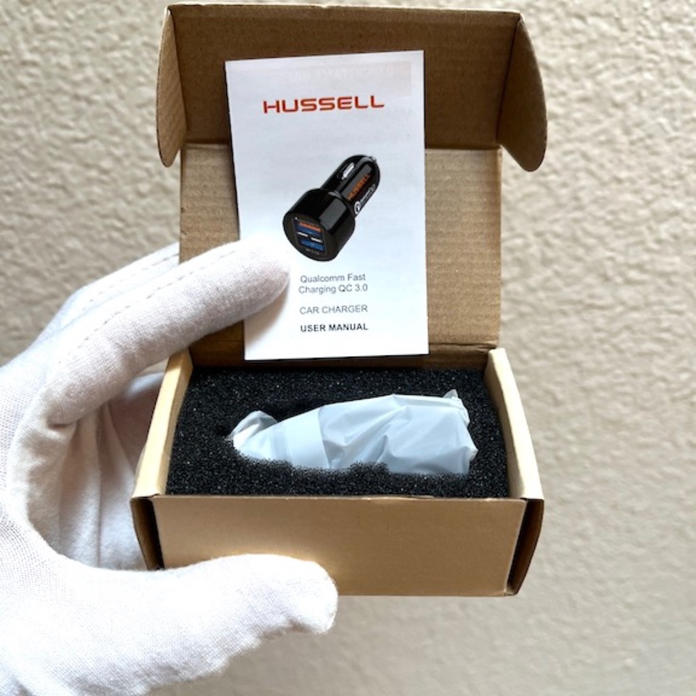 Hussell Car USB Charger Port Adaptor. NIB NWT Quick Car Charger.